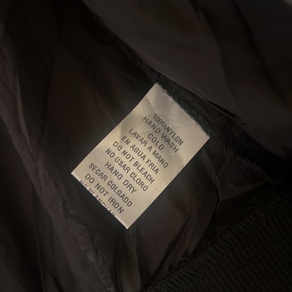 Black Pleated Windbreaker Bomber Jacket - Picture 7 of 7